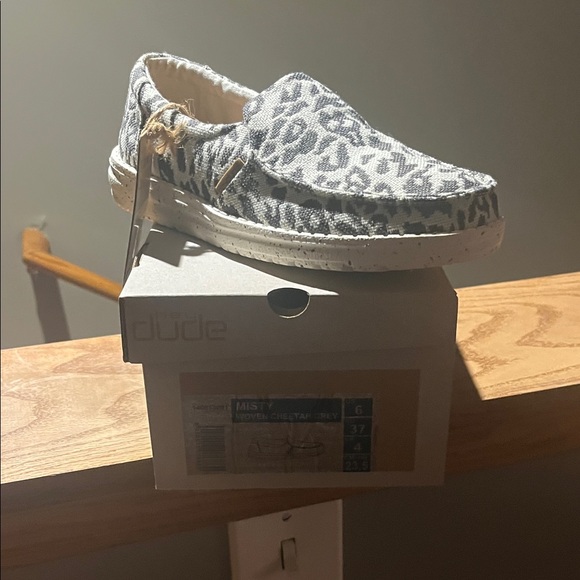 Hey Dude Shoes - Hey Dude Women's Leopard Print Flats - Gray